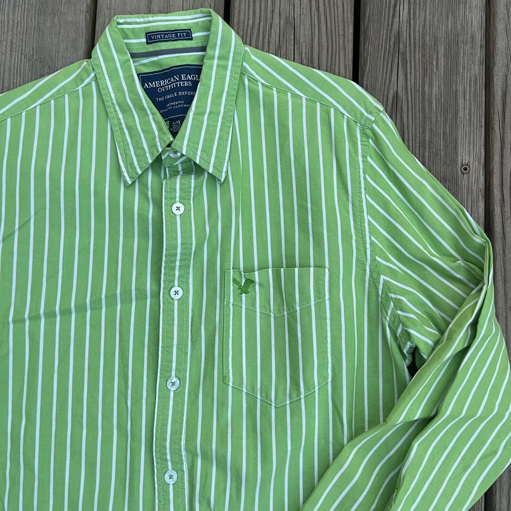 american eagle | size men’s large button down shirt | green and white stripes